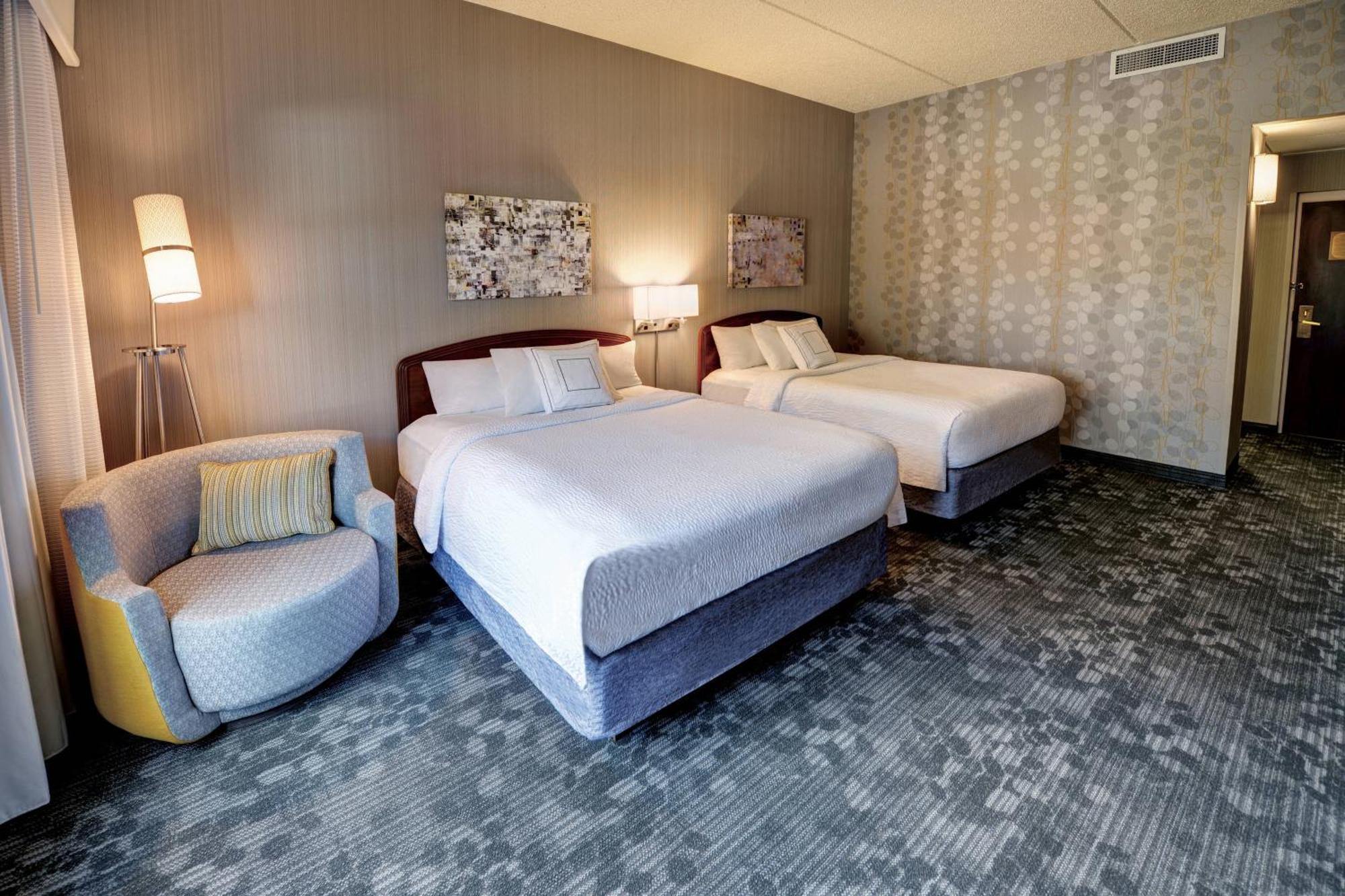Courtyard Wausau Ngoại thất bức ảnh